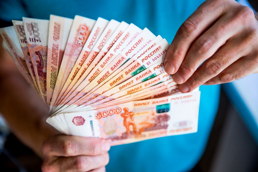 Россияне, зарабатывающие менее 25 000 рублей в месяц , смогут получать на 13% больше