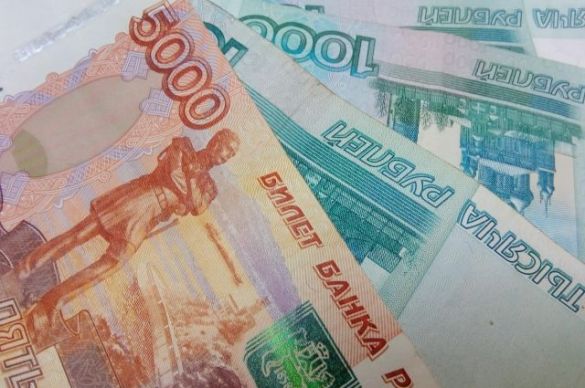 Группе граждан РФ выплатят по 8 тысяч рублей на карту с 3 февраля 2022 года