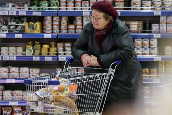 Пенсионеры пострадают больше всех: С 17 января ценники в супермаркетах изменятся