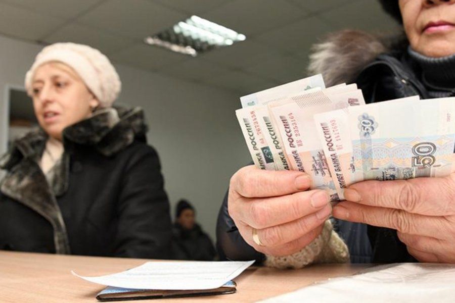 Некоторым пенсионерам придет 14 000 рублей до конца недели