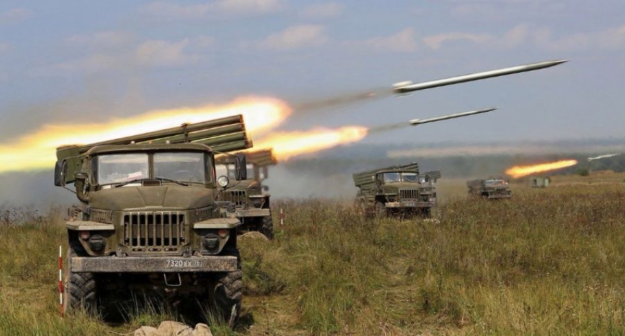 Минобороны РФ: Боевики ВСУ разместили РСЗО и артиллерию на сельхозпредприятии в ДНР