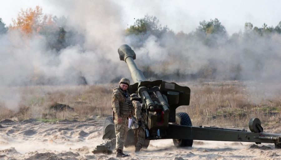 Украинские военные попали в склад полиэтилена на заводе в Донецке