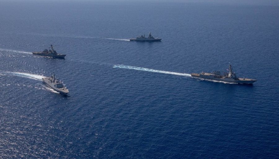 Ракетный эсминец ВМС США приблизился к российским территориальным водам в Финском заливе