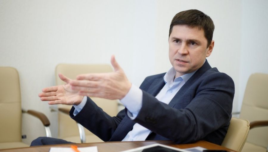 Подоляк прикинулся Эрнестом Хемингуэем и написал рассказ с угрозой российским солдатам