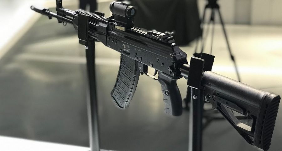 ВО: Автомат АК-12 сохранил боеспособность после воздействия ПТУР ВСУ