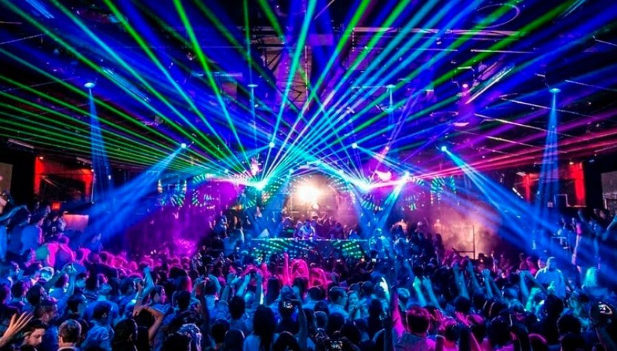 В Киеве устроили «пир во время чумы», несмотря на спецоперацию