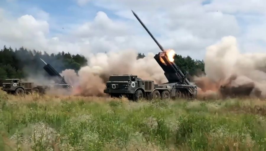 ВС России нанесли ракетные удары по военным объектам ВСУ в Шостке, Николаеве и Харькове