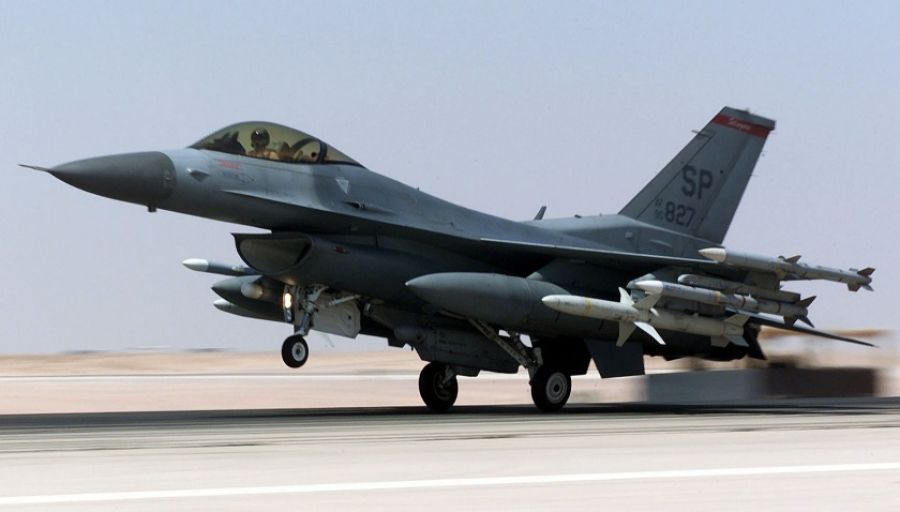 Breaking Defense: Украина сможет начать применять истребители F-16 через год-полтора