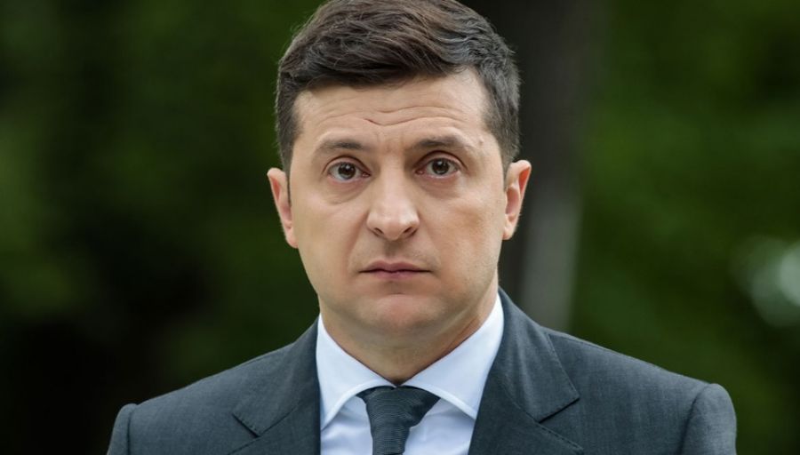 «Стены мы отстроим, земли отвоюем»: Зеленский объяснил отход ВСУ из Лисичанска