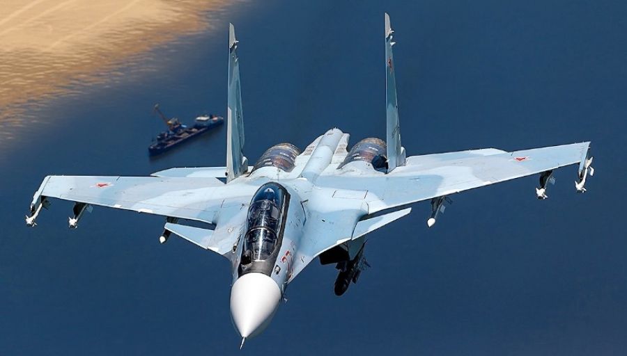 БМП-2М "Бережок" и истребитель Су-30СМЕ усиливают позиции