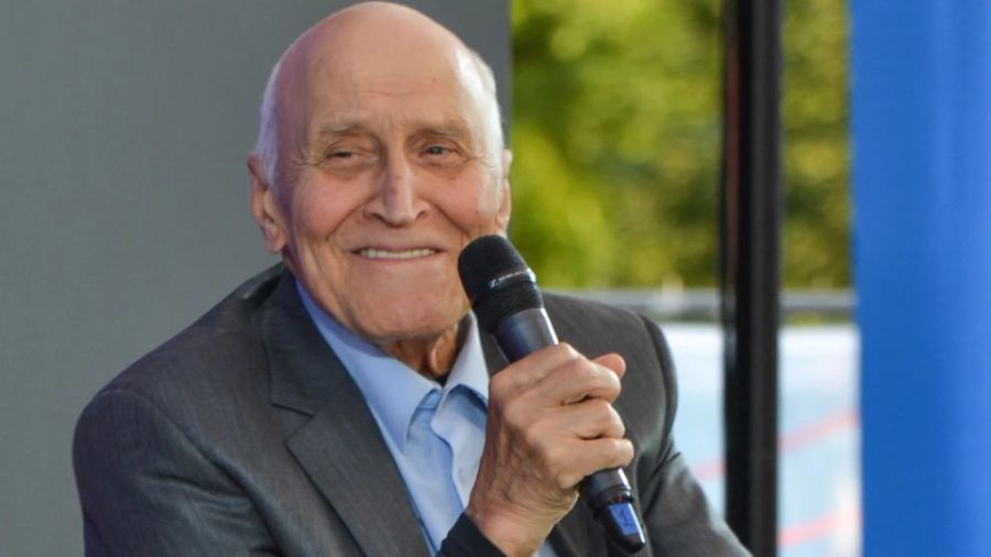 Телеведущий Николай Дроздов после перелома ребер сказал, что выздоравливает и поправляется