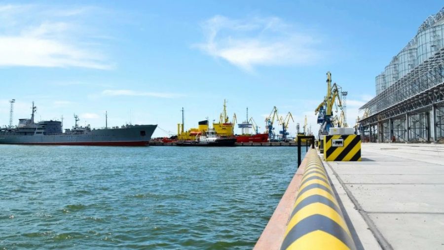 Хуснуллин: из Мариупольского порта отправили первую партию металлургической продукции ДНР