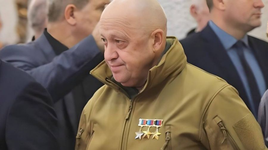 Главе ЧВК "Вагнер" Пригожину вернули наградной пистолет Glock от министра обороны Шойгу