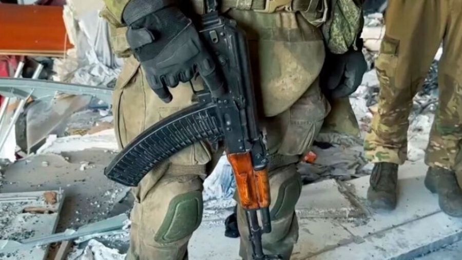 «Страна.ua»: В Ужгороде пьяный военком избил жену солдата на улице