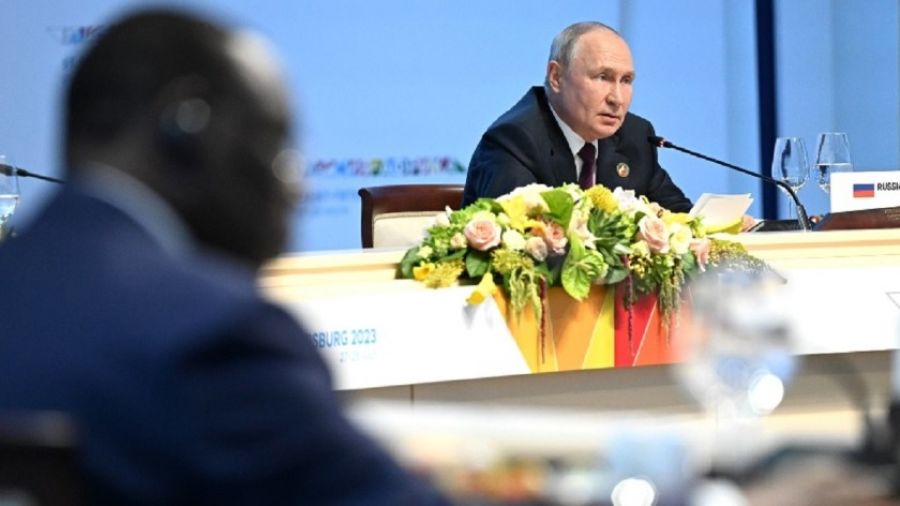 Президент РФ Путин снял все претензии Польши одним историческим анекдотом