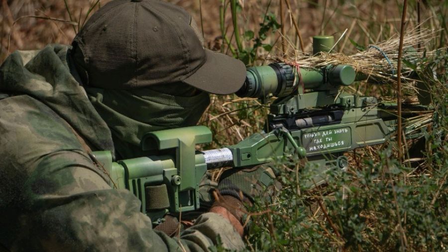 РИАН: Контуженый военный ВС РФ "Юган" отбил атаку группы противника под Донецком