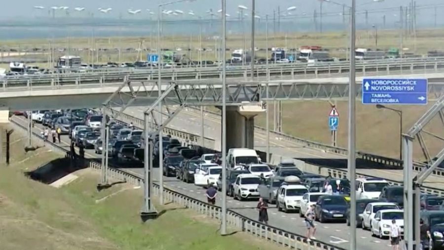 "Ъ": Что происходит на подъезде к Крымскому мосту 4 июля и какие могут быть последствия