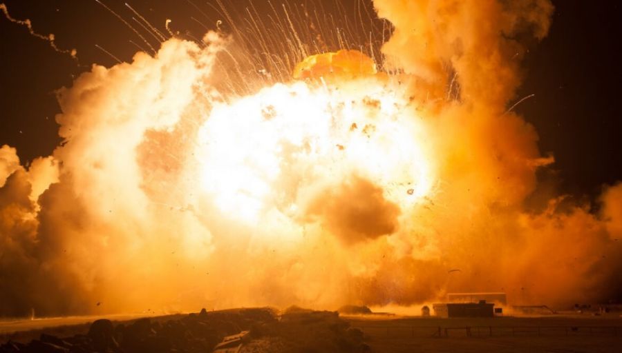 В Сети появилось видео ракетного удара по военному объекту в Одессе