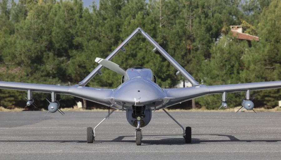 Avia.pro: БПЛА Bayraktar TB2 снял на видео хлопки и вспышки на острове Змеиный