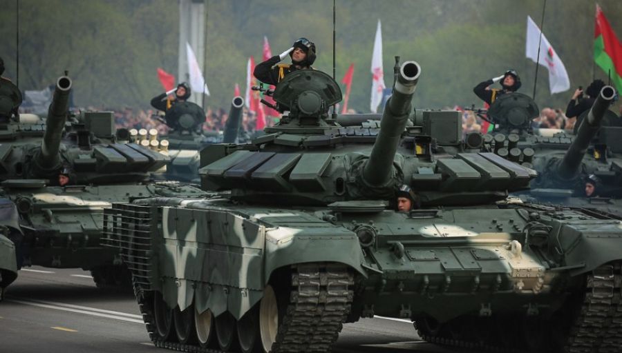 Генштаб ВСУ: Белоруссия снимает танки с хранения для передачи ВС из РФ в Донбассе