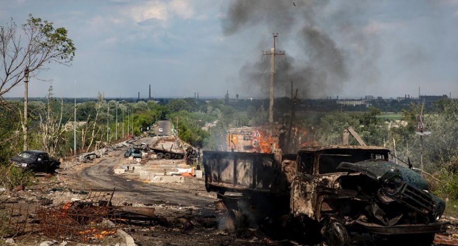 Посол ЛНР Родион Мирошник заявил о сдаче в плен трети боевиков в пригороде Лисичанска
