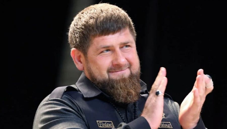 "Ты прекрасна, ты наивна": глава Чечни Кадыров прочитал стихотворение об Украине