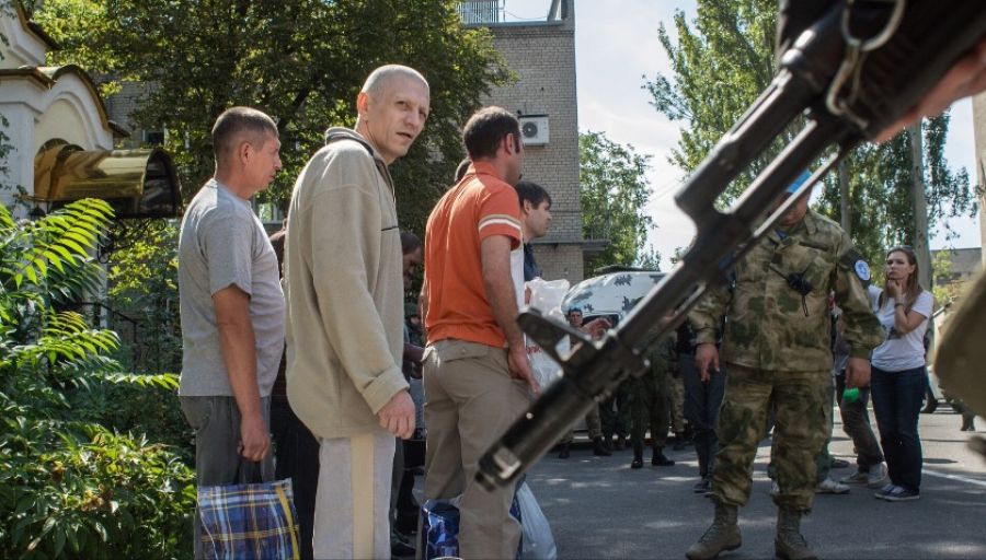 В ЛНР допустили обмен украинских военнопленных с территории завода "Азот"