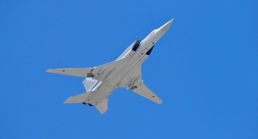 The Sun рассказал о бомбардировщике Ту-22М3 ВКС РФ, способном ударить по любой точке Европы