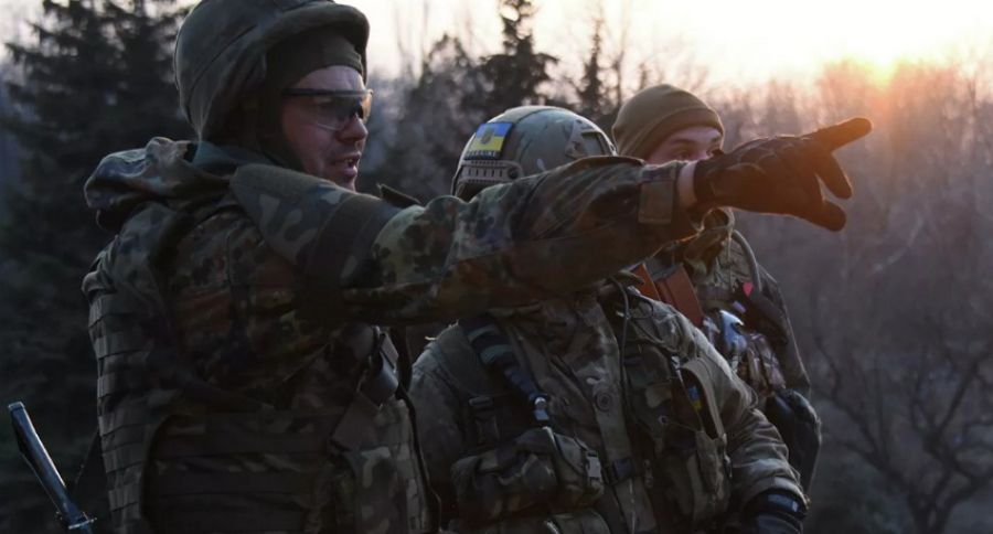 Россия передала Украине 95 военных, сдавшихся в плен на «Азовстали», 43 из них- члены «Азова»