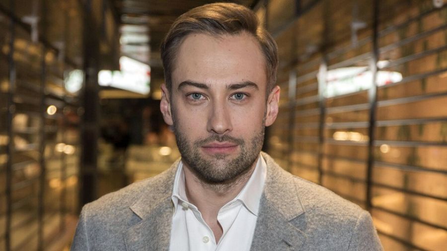 "Царьград": Телеведущему Дмитрию Шепелеву стыдно за русских, но рубли ему карман не жгут