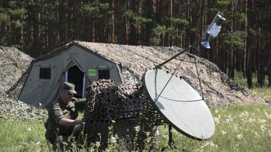 RG.RU: Риттер проинформировал, что спутники РФ видят все, что делают ВСУ в зоне СВО