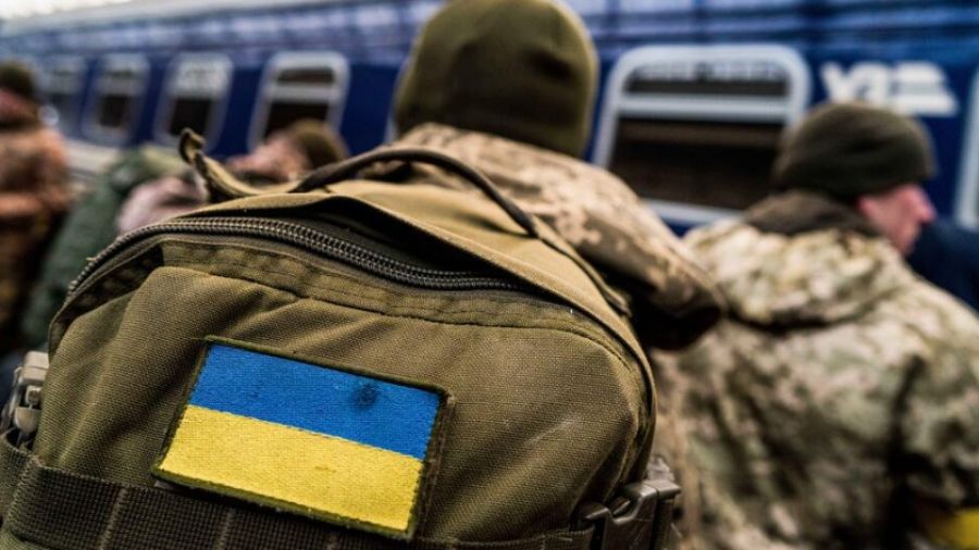 Военные ВС Украины вместо помощи населению Херсона обкрадывают опустевшие дома