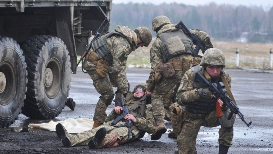 "Известия" опубликовали кадры с места ликвидации украинских боевиков в Шебекинском районе