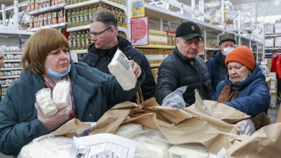 Граждан РФ предупредили о неожиданных изменениях цен на основные товары в стране