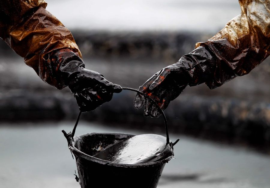 В Rystad заявили, что цены на нефть могут вырасти до $240 за баррель к лету 2022 года