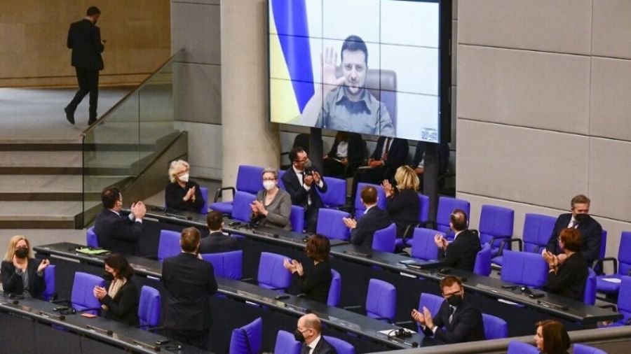 Немецкие СМИ «изобличили» бундестаг: «Неприятная обязанность выслушать Зеленского»