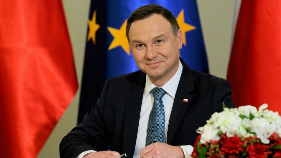 Президент Польши Дуда решил увеличить численность армии почти в 2 раза