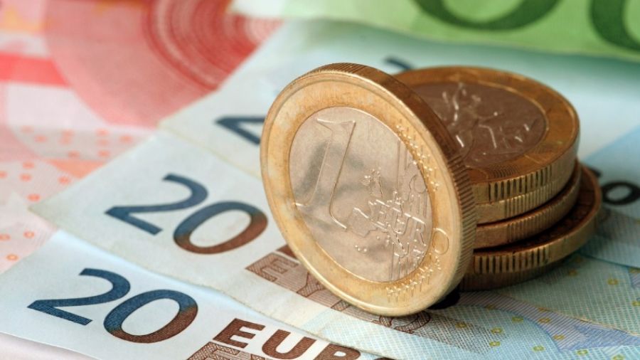 Уровень инфляции евро достиг абсолютного рекорда в 5,9% в годовом выражении