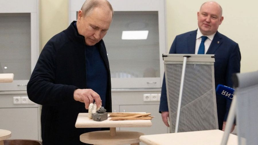URA.RU": Депутат Журавлев заявил, что Путин приехал проверить готовность к новой фазе СВО