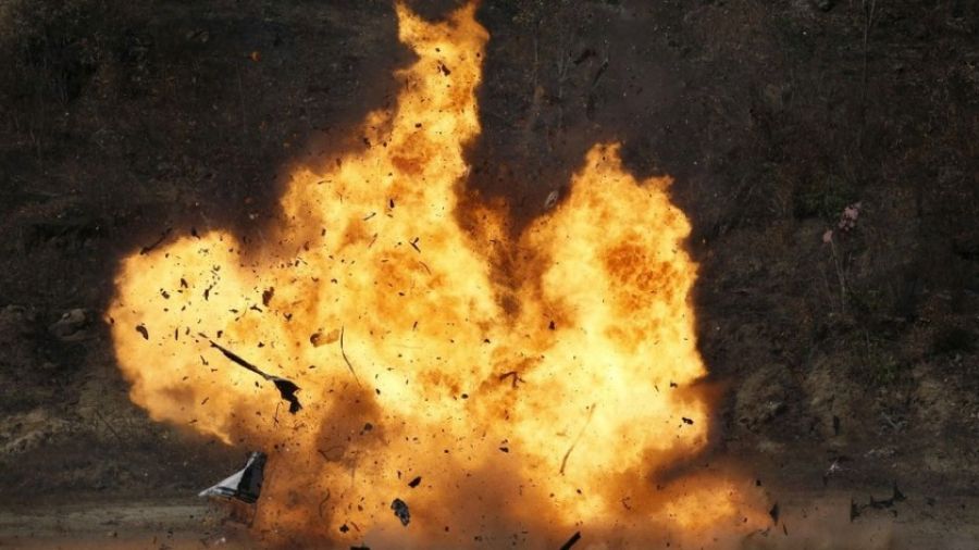 "РВ" передала жёсткие кадры подрыва тракториста на мине в Херсонской области