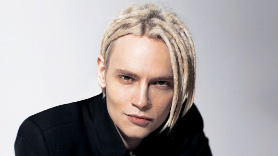 SHAMAN прокомментировал исполнение его песни "Я русский" Моргенштерном*