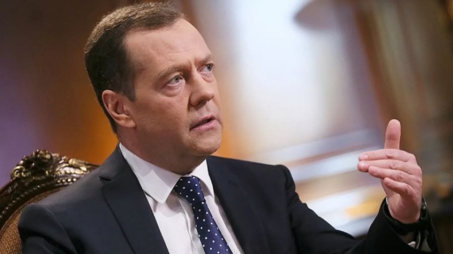 ТАСС: Медведев рассказал о рисках авиапроисшествий после угроз сенатора Грэма в адрес РФ
