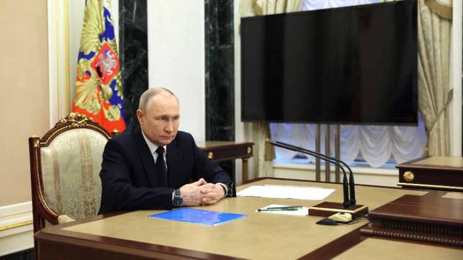 Владимир Путин заявил, что Россия не допустит излишней милитаризации экономики