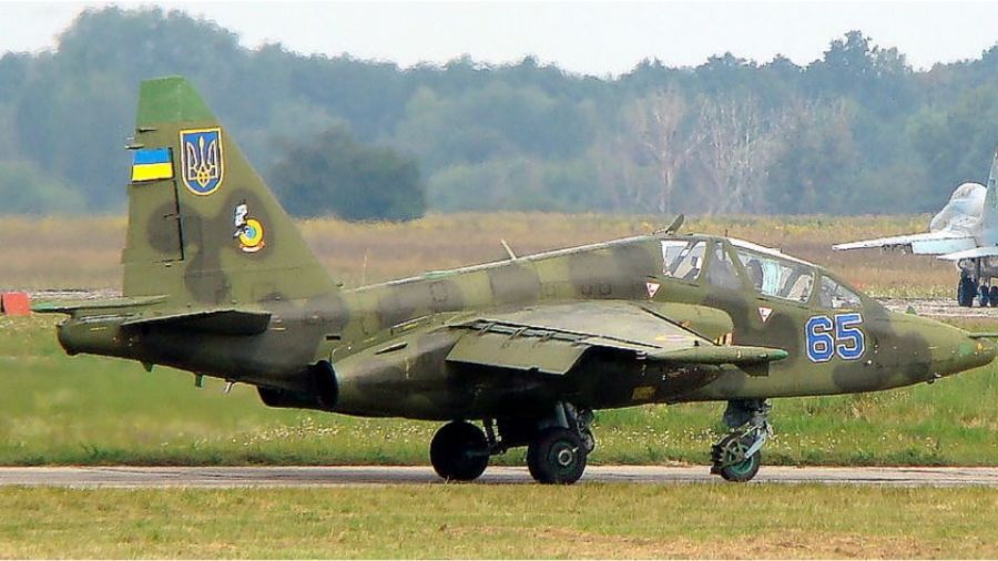 «МК»: российские истребители сбили в Донбассе украинский Су-25