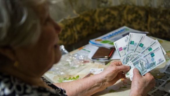 Президент РФ Путин дал «Почте России» исключительное право доставлять пенсии наличными