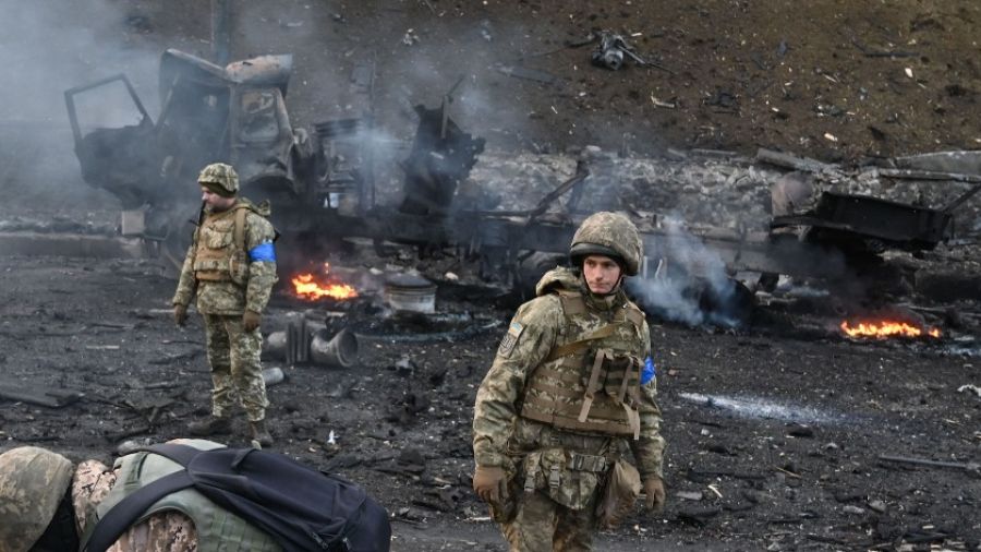 МК: Риттер проинформировал, что Украина потеряет сотни тысяч бойцов из-за позиции США