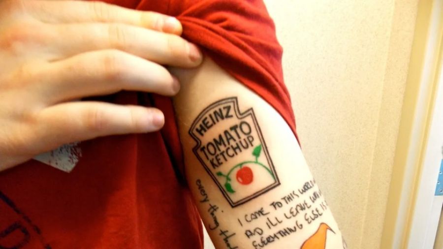 Производитель кетчупа Heinz создал новую коллекцию татуировок, разработанных из безопасных красителей