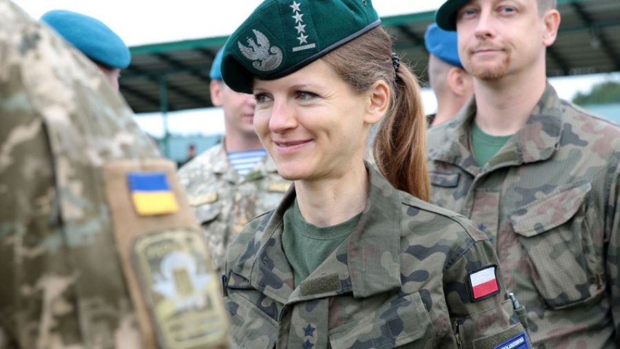 Боец ЛНР "Шкода": в Рубежном могут орудовать девушка-снайпер и миномётный расчёт из Польши
