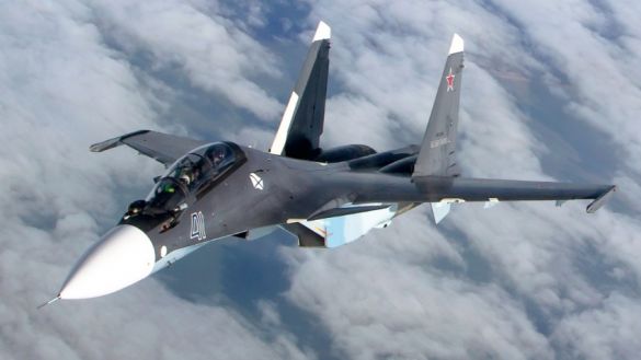 Глазами пилота: опубликовано уникальное видео удара Су-30 по складам с боеприпасами ВСУ