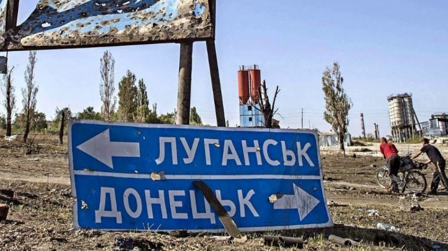 Москва возьмет шефство над Донецком и Луганском